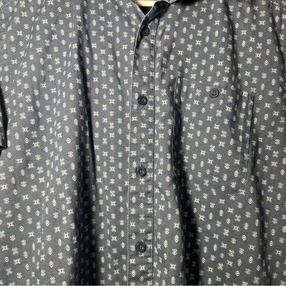 Patagonia Men's Go To Shirt Medium Blue Organic Cotton Button Up Short Sleeve - Picture 3 of 7